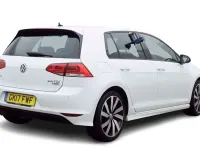 Used VW Golf VII R-line Edition 184 HP (135 kW) 2017 White Hatchback