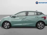 Used Hyundai i20 Advanced 101 HP (74 kW) 2025 Green Hatchback