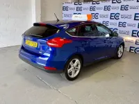 Usado Ford Focus Titanium 125 HP (91 kW) 2017 Azul Citadino