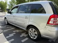 Używany Vauxhall Zafira Design Edition 2012 Srebrny Minivan