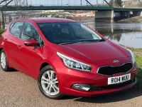 Usado Kia Ceed 133 HP (97 kW) 2014 Vermelho Citadino