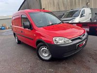 Second-hand Vauxhall Combo 75 CP (55 kW) 2011 Roșu Monovolum