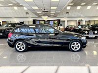 Begagnad BMW 116 Efficient Dynamics 116 HK (85 kW) 2016 Svart Halvkombi