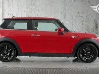 Used Mini Cooper Classic 136 HP (100 kW) 2021 Red Hatchback