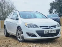 Używany Vauxhall Astra SRi 2014 Biały Kombi