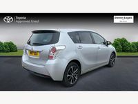 Used Toyota Verso Design 147 HP (108 kW) 2017 Silver MPV