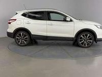 Used Nissan Qashqai Tekna 2016 Pure white SUV