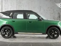 Used Mini Countryman 168 HP (123 kW) 2025 Green SUV