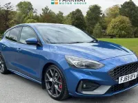 Used Ford Focus ST 280 HP (205 kW) 2019 Blue Hatchback