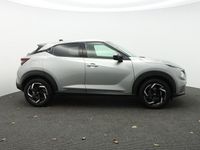 Usado Nissan Juke N-Connecta 114 HP (83 kW) 2024 Prateado SUV