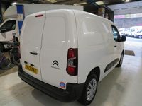 Used Vauxhall Combo 100 HP (73 kW) 2024 White MPV