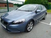 Used Volvo V40 SE Lux 180 HP (132 kW) 2013 Blue Hatchback