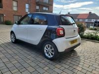 Used Smart ForFour Passion 2017 White Hatchback