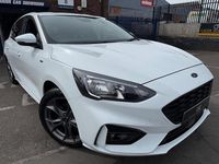 Used Ford Focus ST-Line 125 HP (91 kW) 2019 White Hatchback
