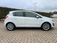 Used Vauxhall Corsa 100 HP (73 kW) 2013 White Hatchback