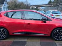 Used Renault Clio IV Dynamique 2016 Red Hatchback