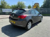 Used Vauxhall Astra Design Edition 98 HP (72 kW) 2015 Grey Hatchback