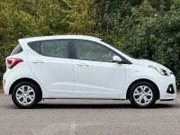 Used Hyundai i10 SE 2016 White Hatchback