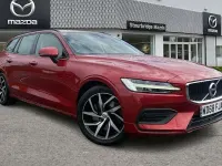 Usado Volvo V60 Momentum 250 CV (183 kW) 2018 Rojo Familiar