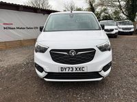 Second-hand Vauxhall Combo 100 CP (73 kW) 2023 Alb Monovolum