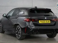 Usado BMW 120 M Sport 168 CV (123 kW) 2025 Negro Utilitario