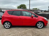 Used Vauxhall Meriva 120 HP (88 kW) 2016 Red MPV