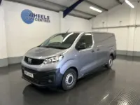 Usado Fiat Scudo 145 HP (106 kW) 2022 Cinzento Van