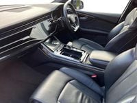 Begagnad Audi Q7 S-Line 231 HK (169 kW) 2020 Grå SUV