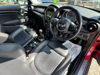 Używany Mini Cooper Hatch 2017 Czerwony Hatchback