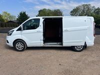 Used Ford Transit Custom Limited 130 HP (95 kW) 2022 White Van