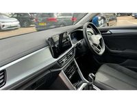 Used VW T-Roc Life 150 HP (110 kW) 2022 Ravenna blue metallic SUV