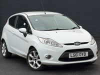 Used Ford Fiesta Zetec 82 HP (60 kW) 2011 White Hatchback