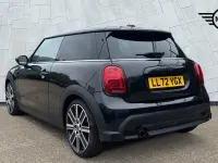 Begagnad Mini Cooper Exclusive 136 HK (100 kW) 2023 Svart Halvkombi