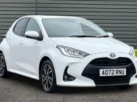 Used Toyota Yaris Design 116 HP (85 kW) 2022 White Hatchback