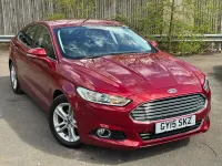 Usado Ford Mondeo Titanium 180 HP (132 kW) 2015 Vermelho Citadino