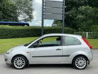 Usado Ford Fiesta Style 2007 Prateado Citadino