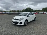 Usado Kia Rio Air 2015 Branco Citadino