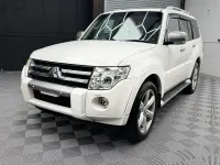 Used Mitsubishi Shogun 197 HP (144 kW) 2011 White SUV