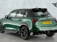 Used Mini Cooper Hatch 113 kW (154 HP) 2026 Green Hatchback