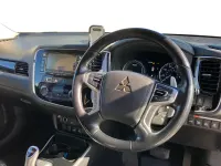 Used Mitsubishi Outlander P-HEV 200 HP (147 kW) 2018 White Estate
