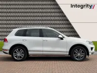 Used VW Touareg SE 262 HP (192 kW) 2015 White SUV