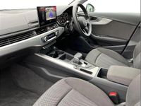 Begagnad Audi A4 Comfort 161 HK (118 kW) 2023 Vit Sedan