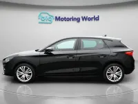 Used Seat Leon SE Dynamic 130 HP (95 kW) 2023 Black Hatchback
