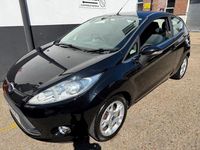 Usado Ford Fiesta Zetec 96 HP (70 kW) 2012 Preto Citadino