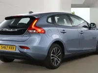 Used Volvo V40 Momentum 122 HP (89 kW) 2017 Blue Hatchback