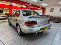 Używany Subaru Impreza 214 KM (157 kW) 1996 Srebrny Sedan/Limuzyna