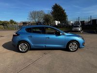 Used Renault Mégane III Dynamique 110 HP (80 kW) 2014 Blue Hatchback