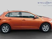 Used VW Polo SE 64 HP (47 kW) 2018 Orange Hatchback