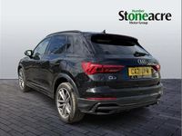 Usado Audi Q3 Black Edition 150 HP (110 kW) 2021 Preto SUV