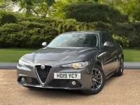 Begagnad Alfa Romeo Giulia Super 200 HK (147 kW) 2019 Grå Sedan